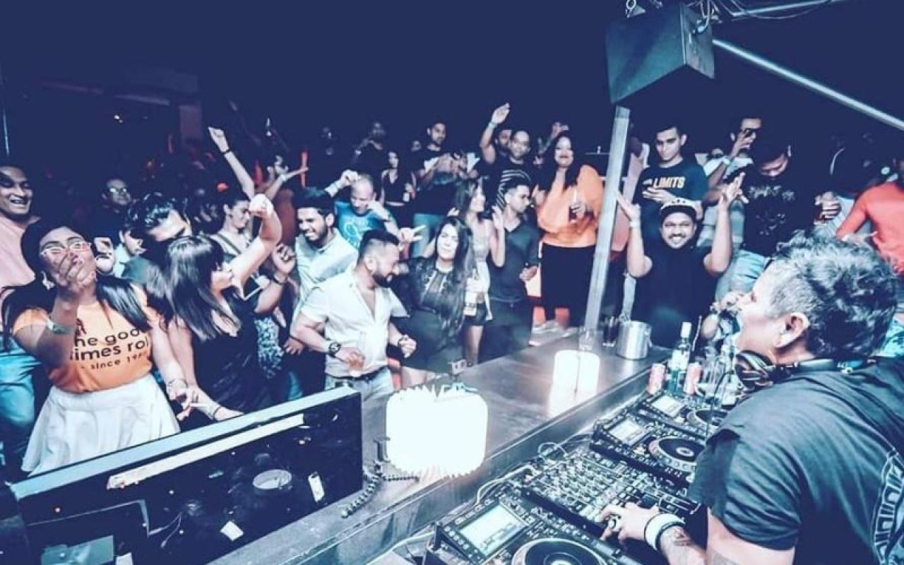 Noida Khan DJ sound