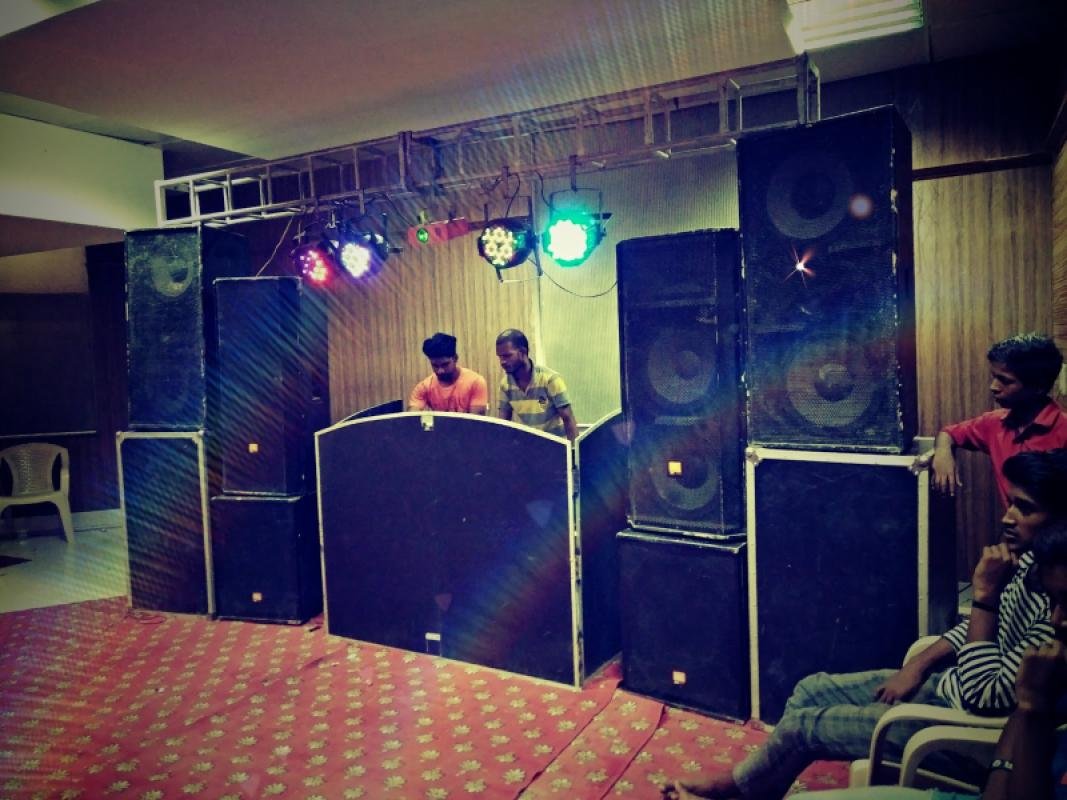 DJ X RDX