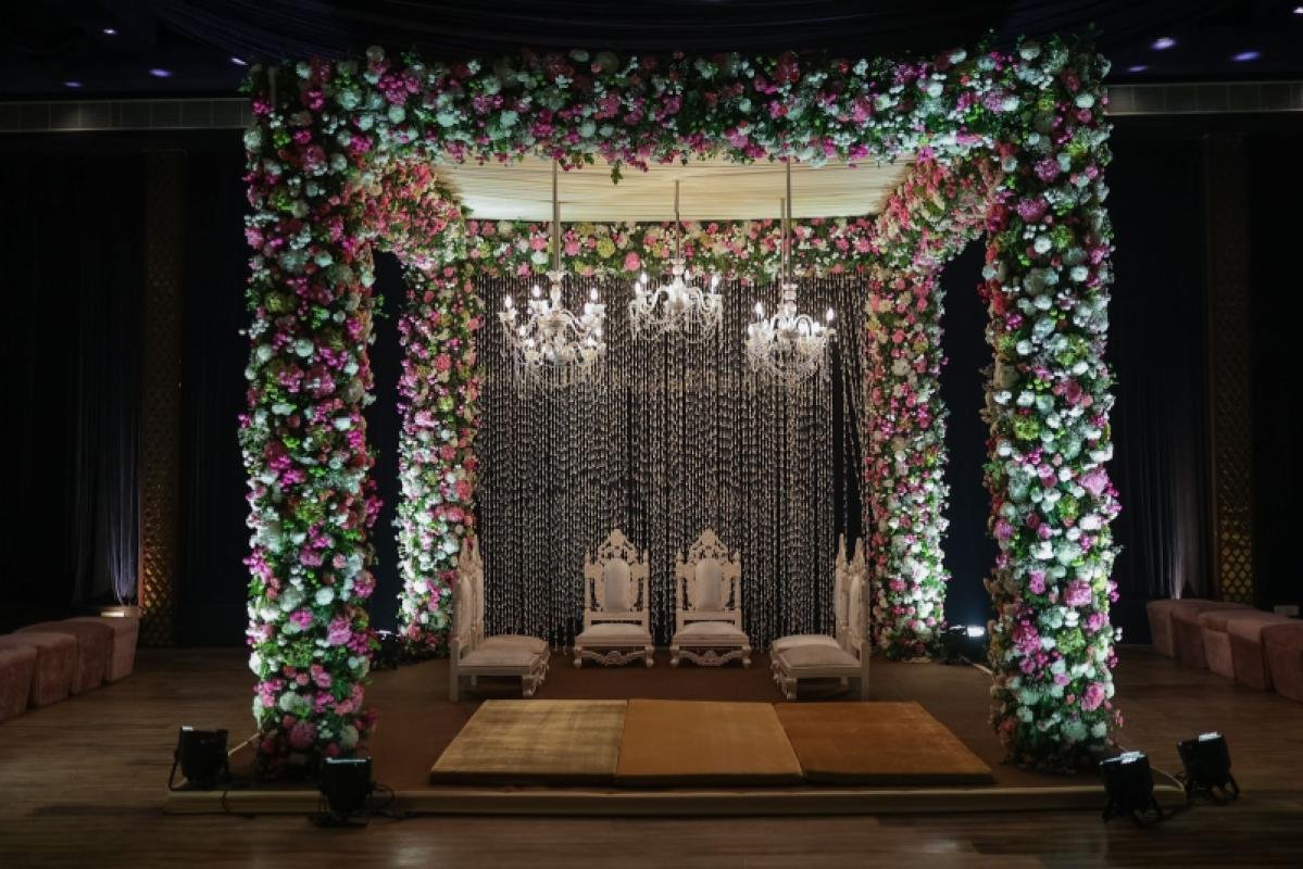 Luxe Caterers - Caterers in Noida | Wedding Catering, Corporate Event/ Party / Birthday Catering | Catering Services in Noida