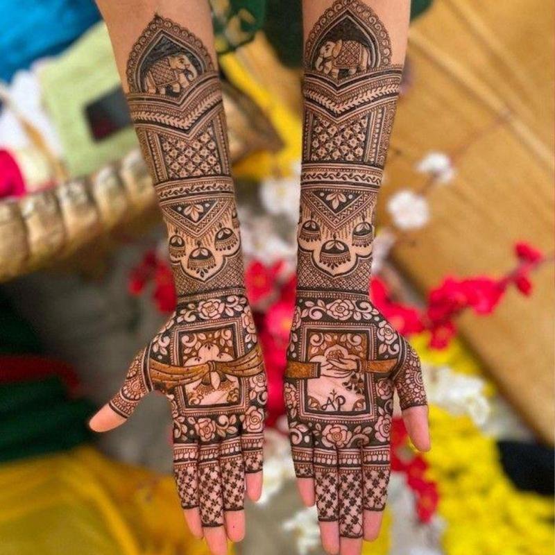 Ajay Mehandi Artist-Best Bridal Mehandi Artist Near me/Best Mehandi Artist in Noida/Home Services Free