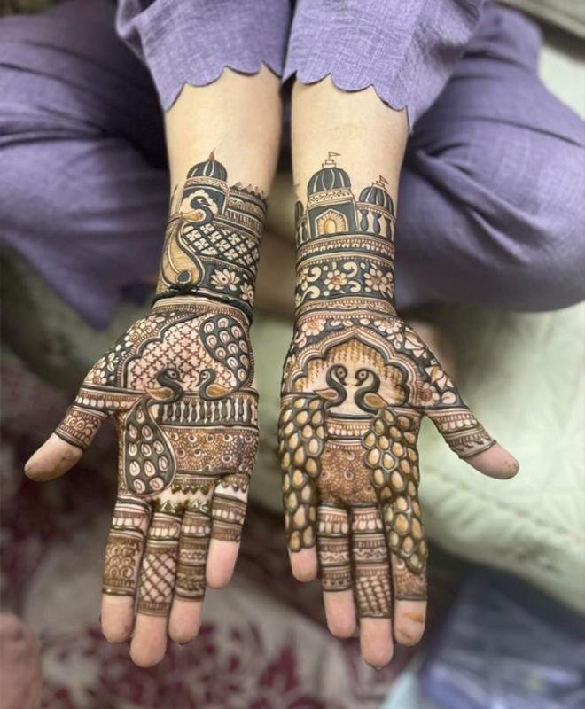Ajay Mehandi Artist-Best Bridal Mehandi Artist Near me/Best Mehandi Artist in Noida/Home Services Free