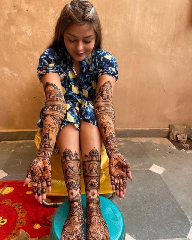 Abhi Mehandi Artist
