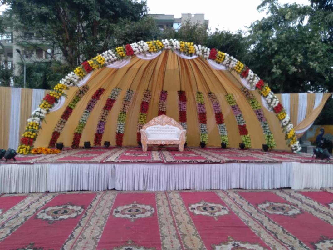 Sameer Flower and Decoration-Flower Decorator in Noida