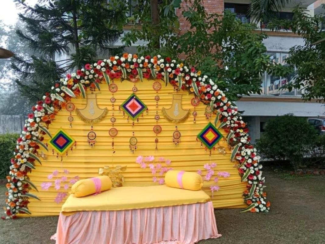 Sameer Flower and Decoration-Flower Decorator in Noida